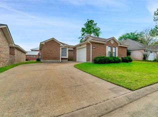 1603 Durham Dr, Huntsville, TX 77340