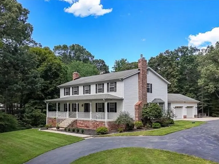 6040 Southgate Farm Rd — Photo 1