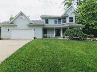 1823 Sandy Cove Dr, Kalamazoo, MI 49048
