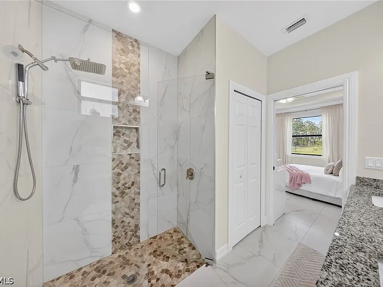 4432 45th Ave NE — Photo 19