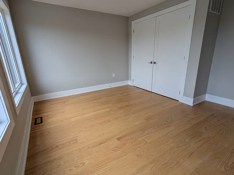 2099 Dufferin St #2 — Photo 9