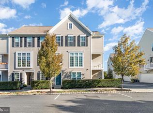 3030 Meridian Cmns UNIT E, Mechanicsburg, PA 17055