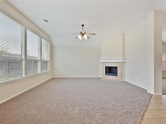 4th image of 4905 Treeside Dr