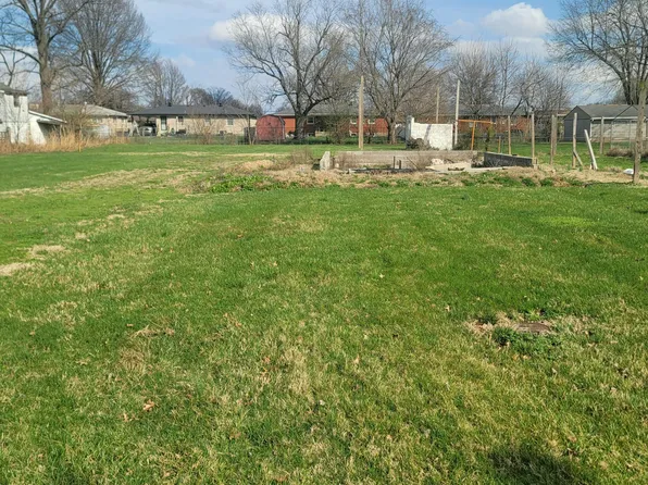 4215 Saint Dennis Ave, Shively, KY 40216