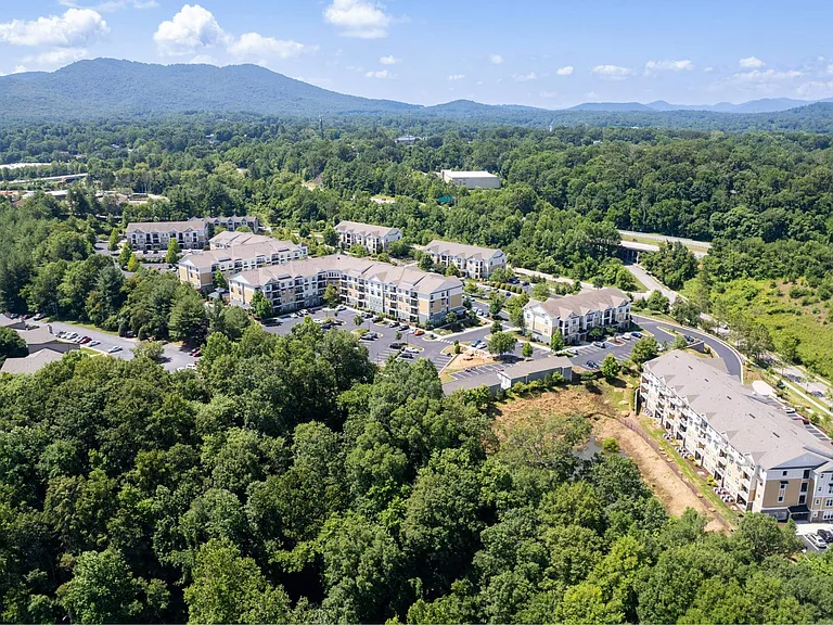 Verde Vista, Asheville, NC, Aerial Building