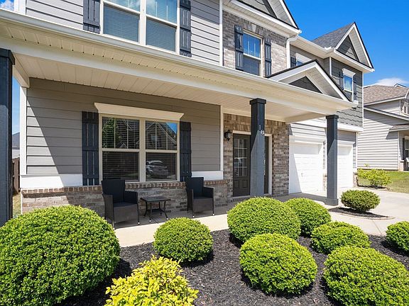 3rd image of 18 Heydon Hall Ct
