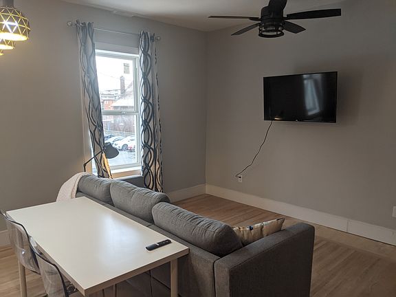 5th image of 29 West Ave N #2