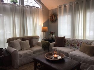 249 Carriage Crossing Ln, Middletown, CT 06457