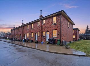 424 F E 42nd St, Hamilton, ON L8T 3A9