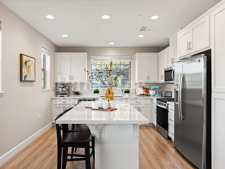 101 Laurel Knoll Dr — Photo 9