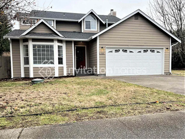1722 Mapleview Ct NE — Photo 1