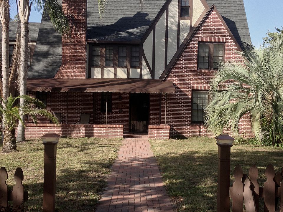 2nd image of 1005 Helen St