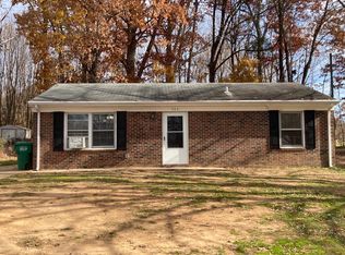 703 Habersham Rd, High Point, NC 27260