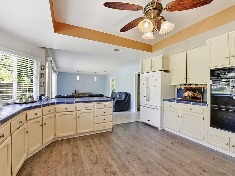 3283 Cambridge Rd — Photo 11