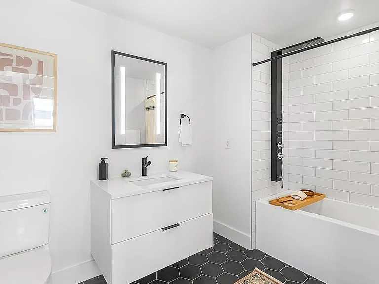 4407 Bellaire Dr S #114S — Photo 3