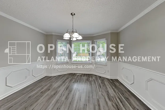 2671 Ashley Dr N — Photo 10