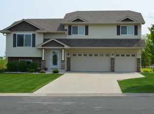 5153 Sundance Run, Mayer, MN 55360