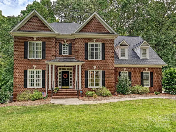 4658 Eagle Pointe Ct, Denver, NC 28037