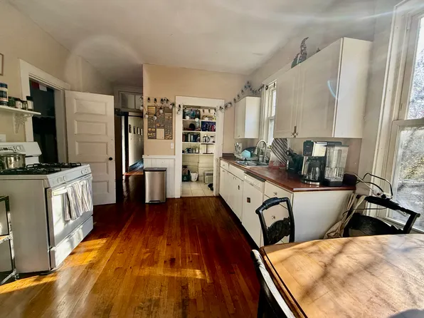 803 Parker St, Roxbury Crossing, MA