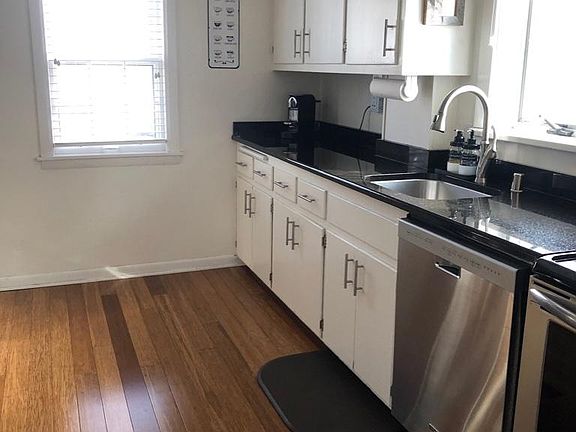 3rd image of 5613 Berry Ct