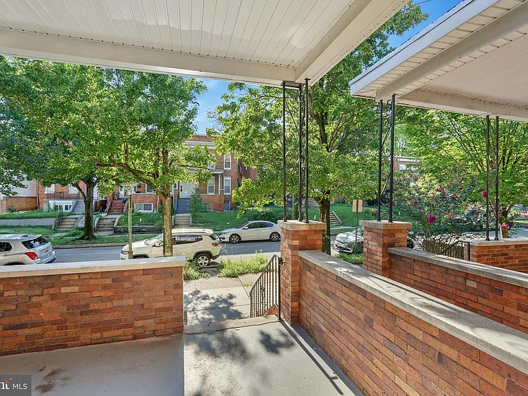 2509 Linden Ave #2 — Photo 27