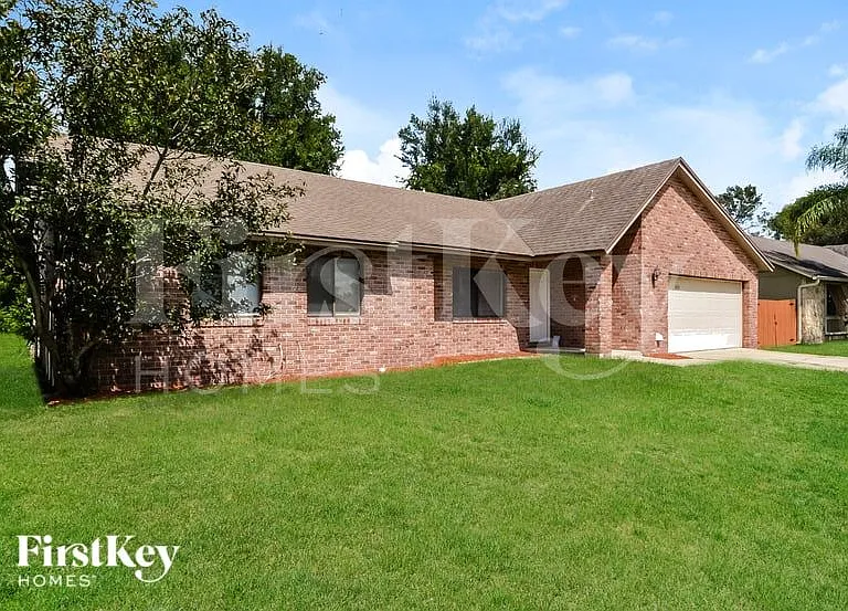 649 Nardello Dr — Photo 2