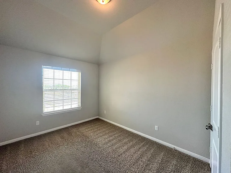 3424 Addison St — Photo 45