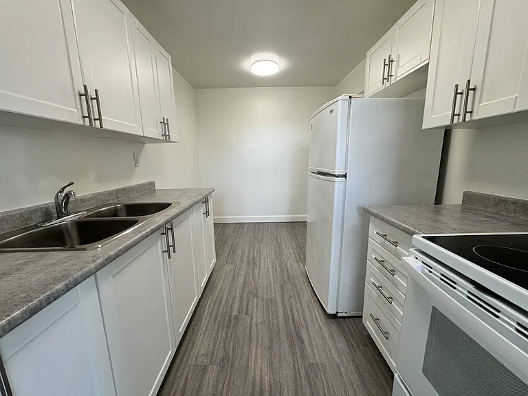 200 London Rd #705 — Photo 2