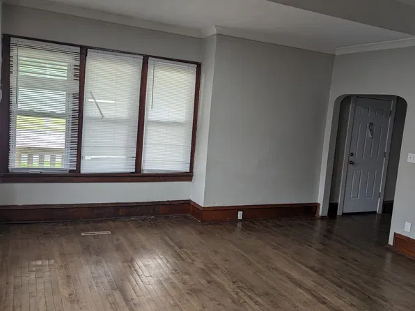 5158 N Teutonia Ave, Milwaukee, WI 53209