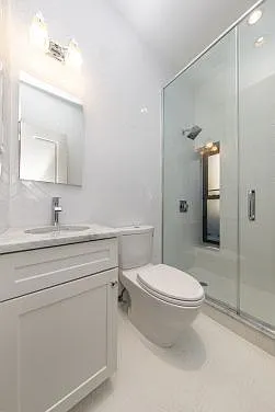 161 W 4th St #4B — Photo 9