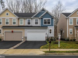 10 Wellspring Dr, Fredericksburg, VA 22405