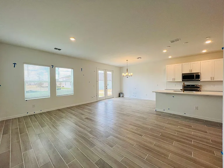 2223 Derwent Dr — Photo 6