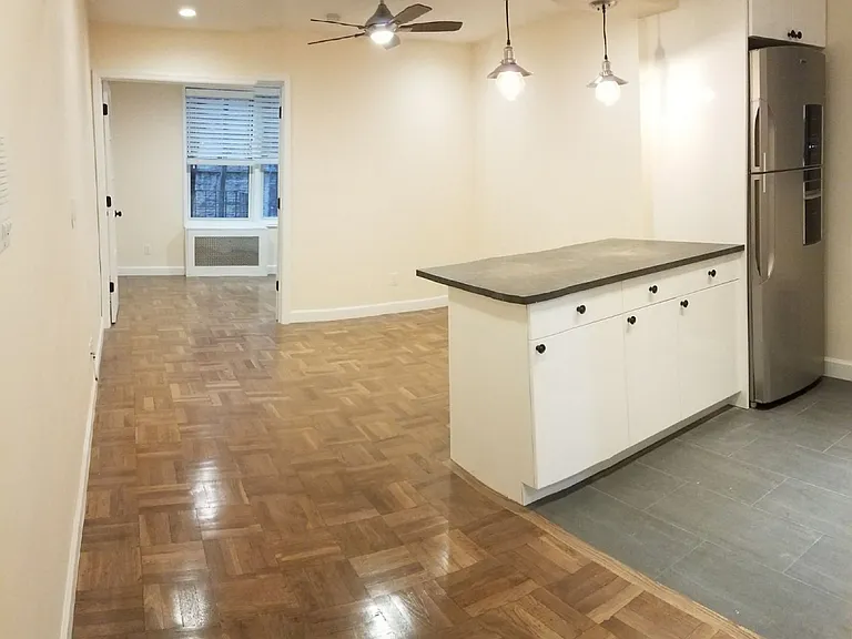 231 W 25th St #2B — Photo 1