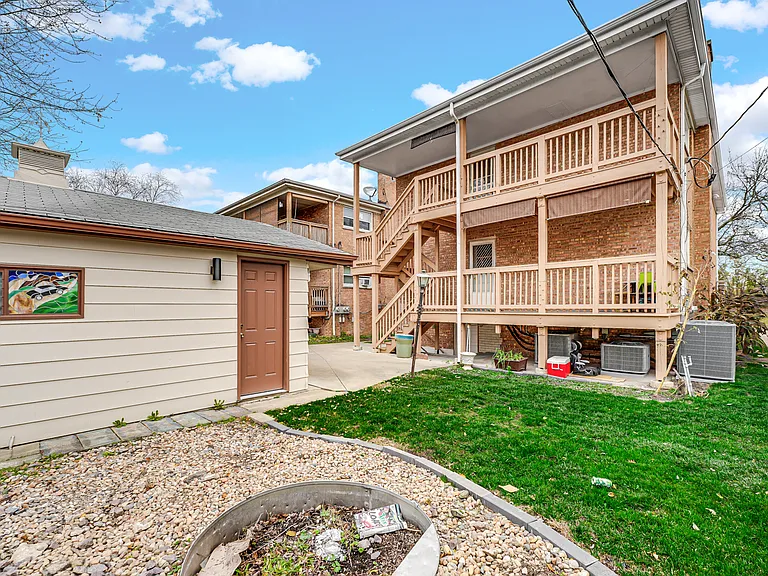 5740 N Lowell Ave #2 — Photo 20