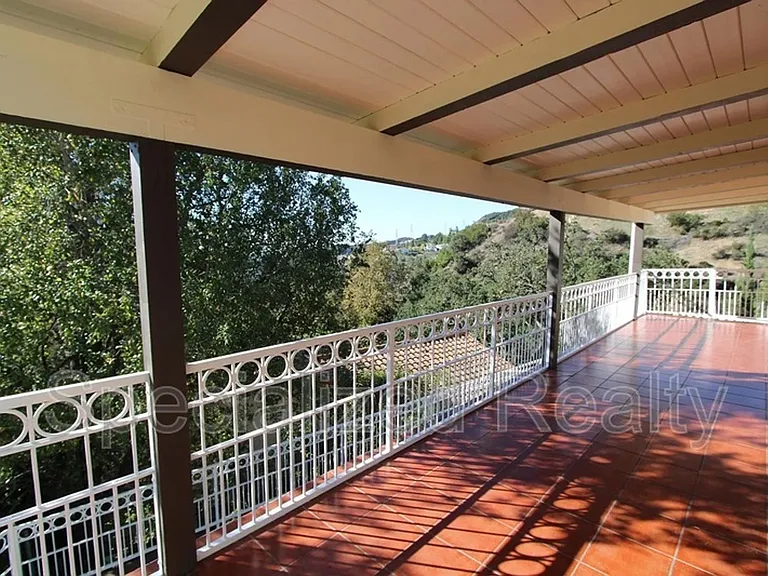 3694 Berwick Dr — Photo 20