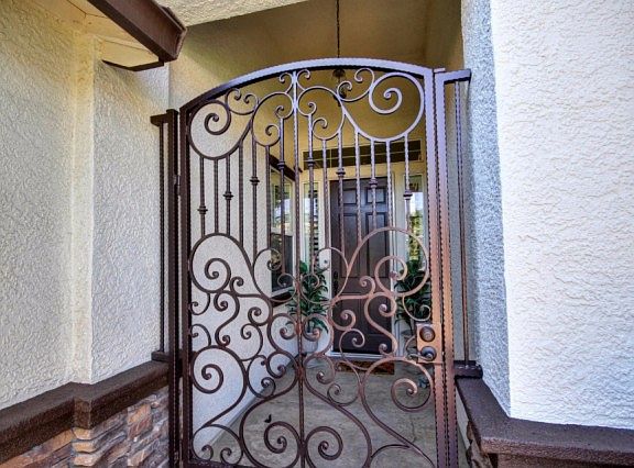 5th image of 2041 Dorrington Dr