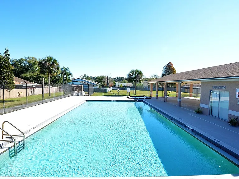 1066 Dolphin Dr — Photo 24