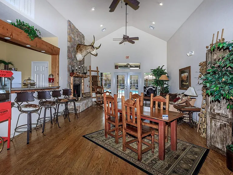 Eagles Landing — Photo 14