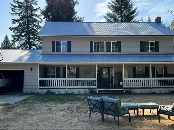 395 Duffy Ln, Sagle, ID 83860