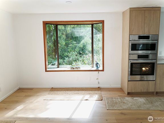 3rd image of 2440 140th Ave NE APT 9