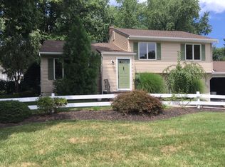 38 Moehring Dr, Blauvelt, NY 10913