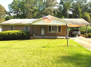 73 Dr Elliott Rd, Newnan, GA 30263