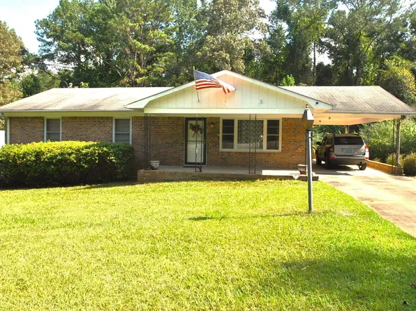 73 Dr Elliott Rd, Newnan, GA 30263