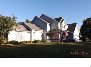 308 Skyview Dr, Steelville, MO 65565