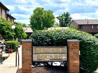 3255 Niagara Sq, Oakland, PA 15213