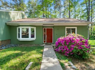 8 Bluebell Ct, Durham, NC 27713