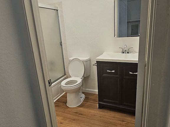 4th image of 291 Santos St APT 4