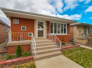 7052 W 63rd Pl, Chicago, IL 60638