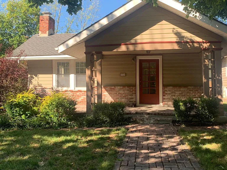 4820 Liberty St — Photo 3