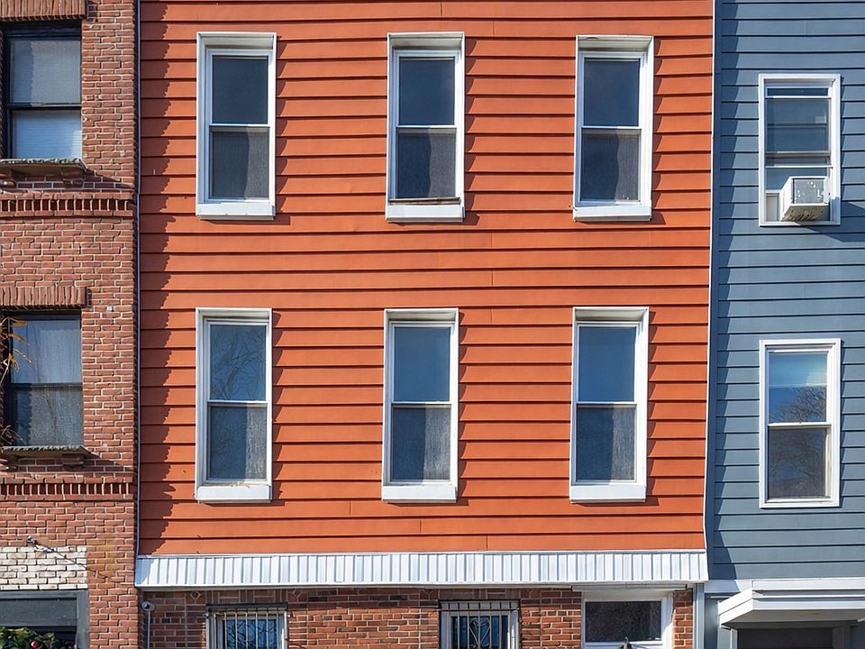 1st image of 684 6th Ave #1